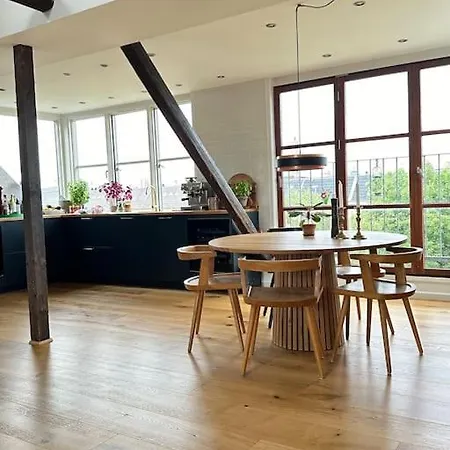 Apartamento Penthouse Med Egen Tagterrasse